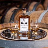 Hase - feiner Korn gereift im Eichenfass Hase - feiner Korn gereift im Eichenfass